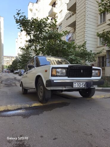 vaz 2107 maşınları: VAZ (LADA) 2107: 1.8 l | 1986 il | 10000 km Sedan