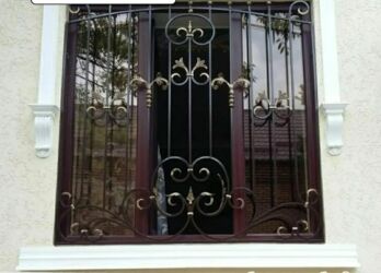 Barmaqlıqlar: Hər zövqə uyğun resotka ve məhəccər sifarisləri qəbul edirik. Resotka — 12