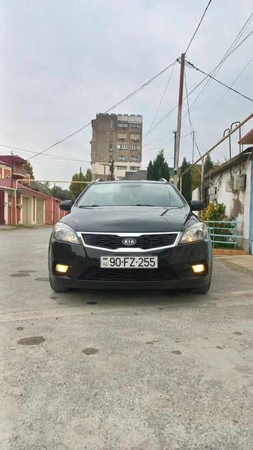 Kia: Kia Ceed: 1.6 l | 2010 il Universal