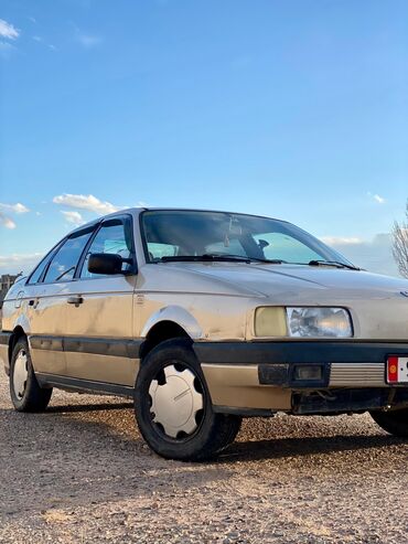 пасат уневерсал город балыкчы: Volkswagen Passat: 1988 г., 1.8 л, Механика, Газ, Седан