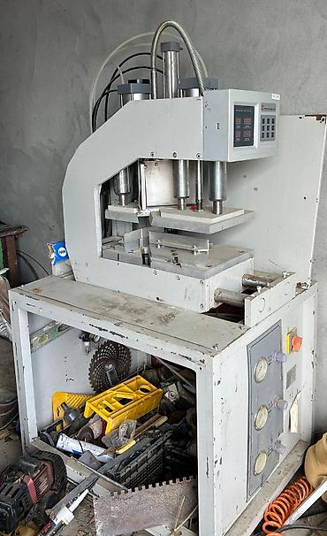 propan balon: Sənaye pres avadanlığı və hava kompressoru Təsvir: - Hidravlik/ — 2