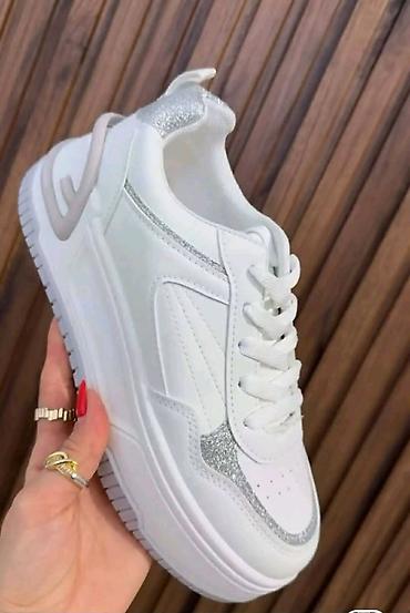 Sandale: Ženska obuća – tri modela 1) Elegantne špic salonke/mule L.Day - — 20