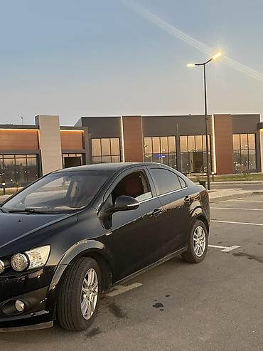 teker 265 35 18: Chevrolet Aveo: 1.6 l | 2014 il 250000 km Sedan — 4