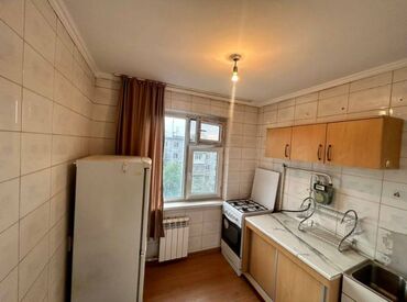 3 микрорайоне: 2 комнаты, 43 м², 104 серия, 4 этаж, Косметический ремонт