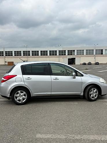 nissan tiida: Qadın isdifadə edib çox ekonomik maşındır sadəcə iş üçün sürülüb — 6