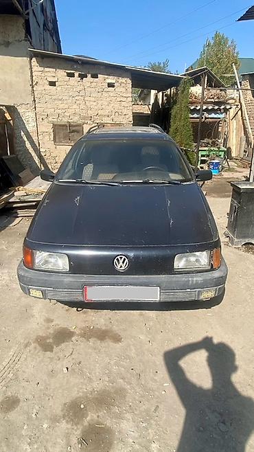 Volkswagen Passat: 1992 г., 1.8 л, Механика, Бензин, Универсал