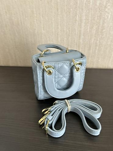 Çantalar: Mavi mini çanta – zəncirli/qulplu model - Rəng: açıq mavi (pastel — 2