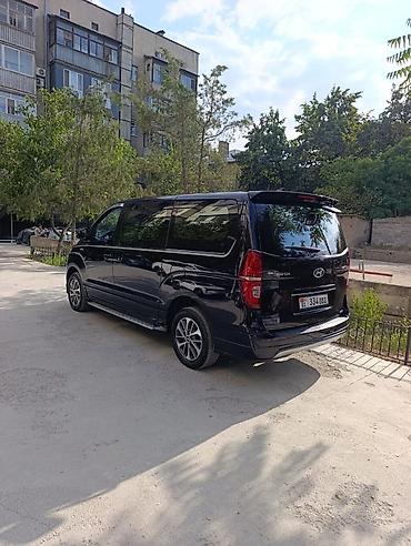 старекс 4х4: Hyundai H-1: 2020 г., 2.5 л, Автомат, Дизель, Минивэн — 3