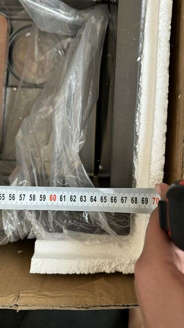 Кухонные мойки: Продается новая мойка! Цена:15000 сом! Качество 100 из 100 Метал — 4