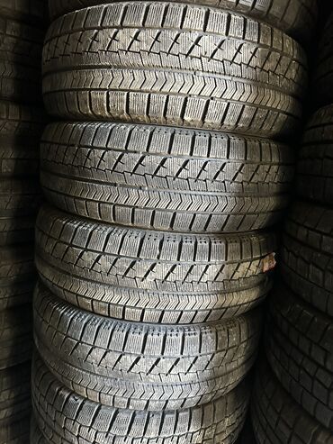 донголок 9: Шины 215 / 60 / R 16, Зима, Б/у, Комплект, Легковые, Япония, Bridgestone