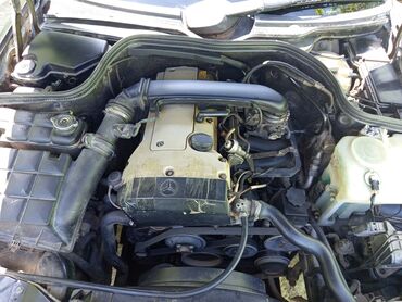 Mercedes-Benz: Mercedes-Benz 230: 2.3 l | 1998 il Sedan — 2