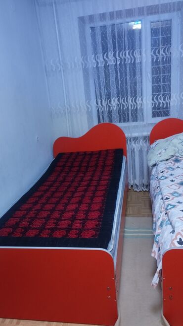 2х комнатная квартира продаётся: 2 бөлмө, Менчик ээси, Чогуу жашоо менен
