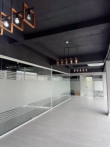 Аренда офисов: Аренда офисов, 20 м², В торговом центре, 1 линия at lalafo.kg — 9 Аренда офисов: Аренда офисов, 20 м², В торговом центре, 1 линия — 9