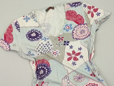 bluzki w kwiaty z bufiastymi rękawami: Блуза жіноча, M, стан - Дуже гарний