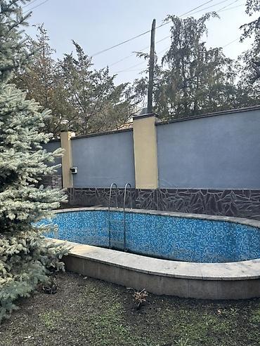 Продажа коттеджей и домов: Просторный кирпичный дом с благоустроенной территорией и продуманной — 16