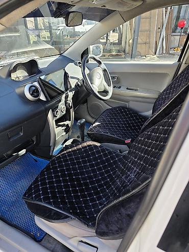 трещины: Toyota Ist: 2002 г., 1.3 л, Автомат, Бензин, Хэтчбэк — 3