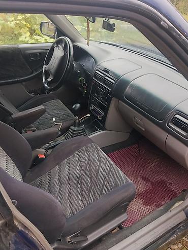Subaru Forester: 2001 г., 2 л, Механика, Бензин, Универсал