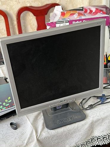 iphone notebook: Acer AL1717 LCD monitor Əla vəziyyətdədir və heç bir problem yoxdur — 1