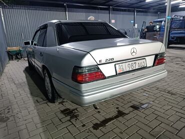Mercedes-Benz: Mercedes-Benz W124: 1990 г., 2 л, Механика, Бензин, Седан
