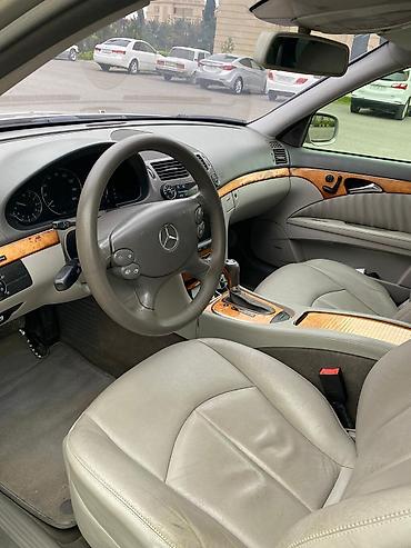 Mercedes-Benz: Mercedes-Benz E 320: 3.2 l | Sedan — 12