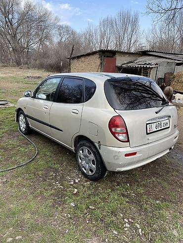 чанган юни с: Daihatsu Sirion: 2003 г., 1 л, Механика, Бензин, Хэтчбэк — 5