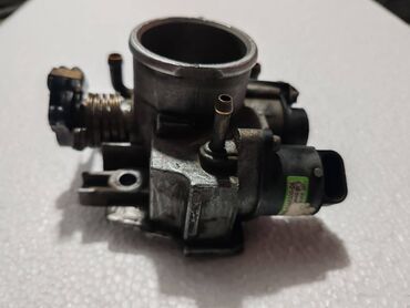 Auto delovi: Klapna gasa Lada 21214 Niva 1.7i br.1. Polovno, ocuvano. Skinuto sa — 4