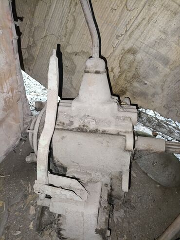 Двигатели, моторы и ГБЦ: Запчасти газ 53 52 задний мост 53 крылья КПП газ 52- 23000 капот — 6