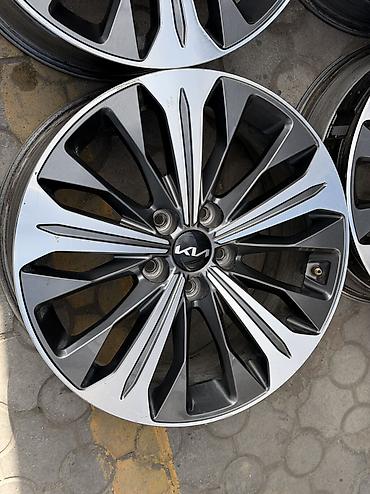 Диски: Литые Диски R 18 Kia, Комплект, отверстий - 5, Б/у — 6