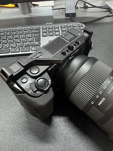 nikon camera: Продаю Sony ZV‑E1 (только камера) цена 1500$ (131000 сом) Отдельно — 1