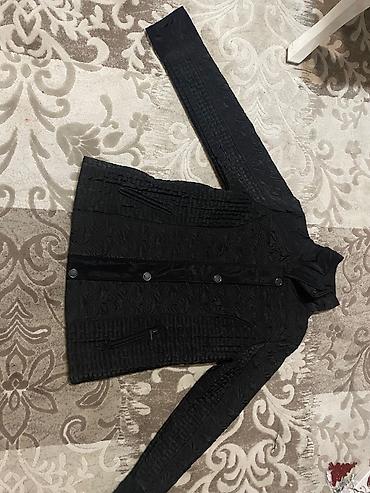 smart saat iphone: Qadınlar üçün qara naxışlı üst geyimi (jaket/kardiqan tipli) - Rəng — 1