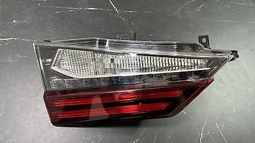 Автозапчасти: Задний левый стоп-сигнал Lexus 2019 г., Б/у, Оригинал, ОАЭ — 1