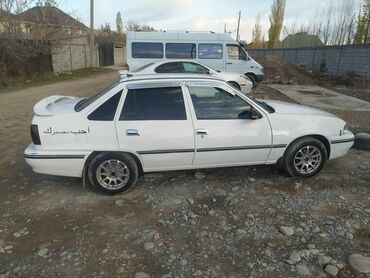 Daewoo: Daewoo Nexia: 1996 г., 1.5 л, Механика, Бензин, Седан