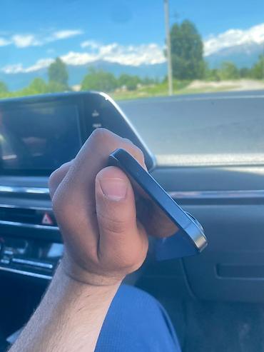 ikinci el iphone 11 tap az: IPhone 16, 128 GB, Black Titanium, Barmaq izi, Face ID — 1