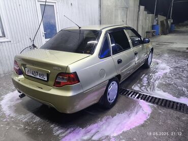 машина дешовые: Daewoo Nexia: 2010 г., 1.5 л, Механика, Бензин, Седан
