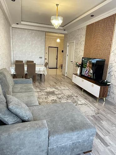 Mənzillər: Yeni Günəşli Massiv V, 3 otaqlı, Yeni tikili, m. Xalqlar Dostluğu, 67 kv. m — 2