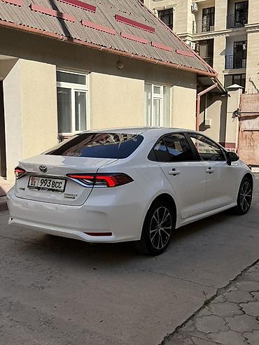 rd 1: Toyota Corolla: 2022 г., 1.8 л, Вариатор, Гибрид, Седан — 4