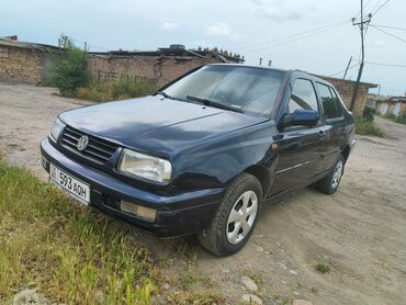 продаю венто: Volkswagen Vento: 1997 г., 1.8 л, Механика, Бензин, Седан