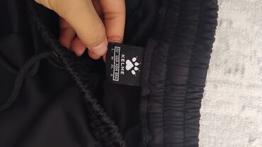 бюстгальтер с широким поясом: Спортивные брюки Kelme - Цвет: черный с красными элементами