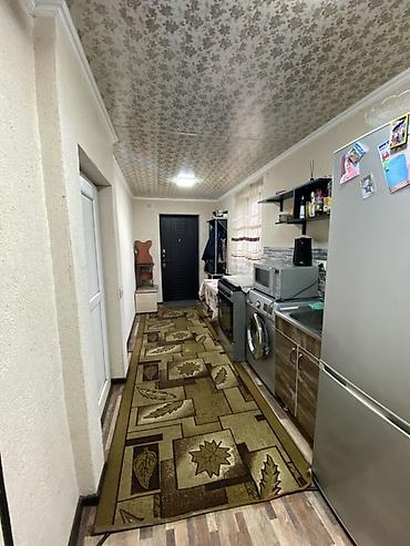 Продажа коттеджей и домов: Продаю пол дома! Район Коммунаров Вход отдельный, в шаговой — 10