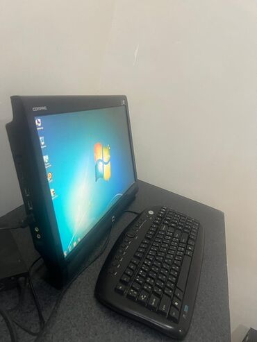 stolustu komputerlər: Compaq All-in-One stolüstü kompüter Xüsusiyyətlər və tərkib: -