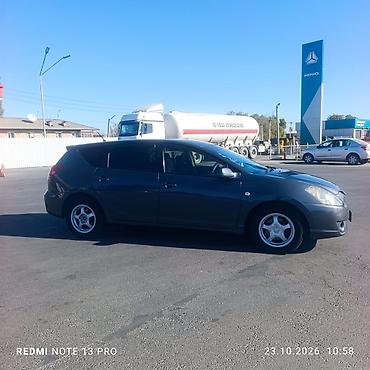 бампе: Toyota Matrix: 2003 г., 2 л, Автомат, Бензин, Хэтчбэк — 2