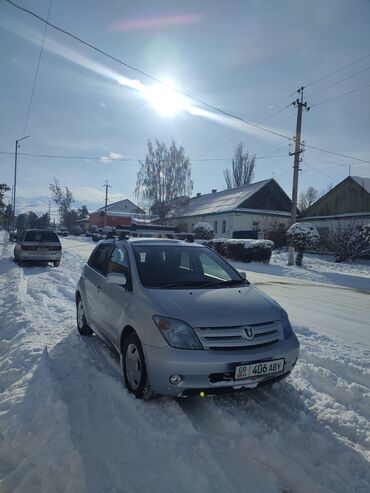 Toyota: Toyota ist: 2002 г., 1.5 л, Автомат, Бензин, Хэтчбэк — 12