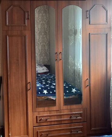 kiraye evler mingecevir: İşlənmiş, Açılan, Qarderob, paltar dolabı