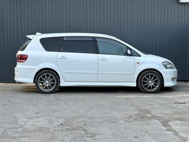 Toyota: Toyota Ipsum: 2002 г., 2.4 л, Автомат, Бензин, Минивэн — 3