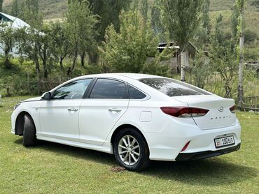 Hyundai: Hyundai Sonata: 2018 г., 2 л, Автомат, Газ, Седан — 3
