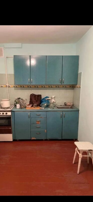 продажа дома район карагачовой рощи: 60 кв. м, 4 бөлмө, Унаа токтотуучу жай, Сарай, Забор, тосулган