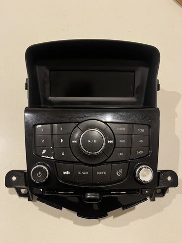 Maqnitofonlar: Chevrolet Cruze monitor Salam. Android monitor aldigim ucun satiram