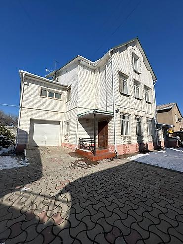 Продажа коттеджей и домов: 🏡 Продается просторный особняк в Бишкеке Продается двухэтажный — 1