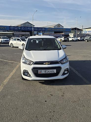 Chevrolet Spark: 2016 г., 1 л, Вариатор, Бензин, Хэтчбэк