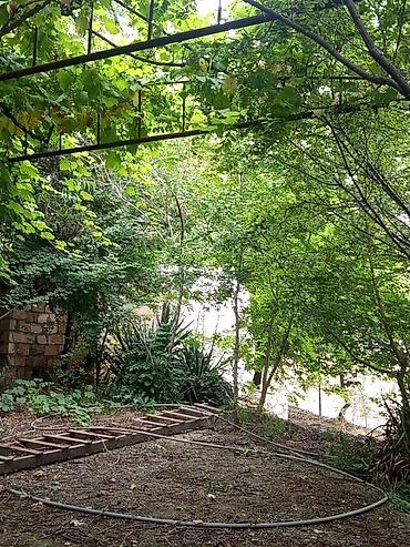 ремонт смарт телевизоров: 10 sot torpaqda yerləşən 2 mərtəbəli bağ evi. - Ümumi ölçü: 9,1 m x — 8
